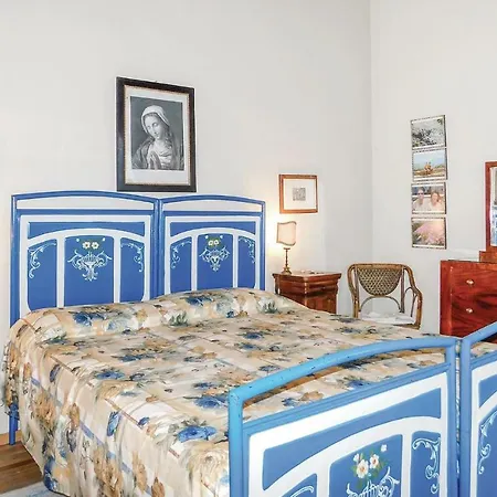 Holiday home Casa Dindo *